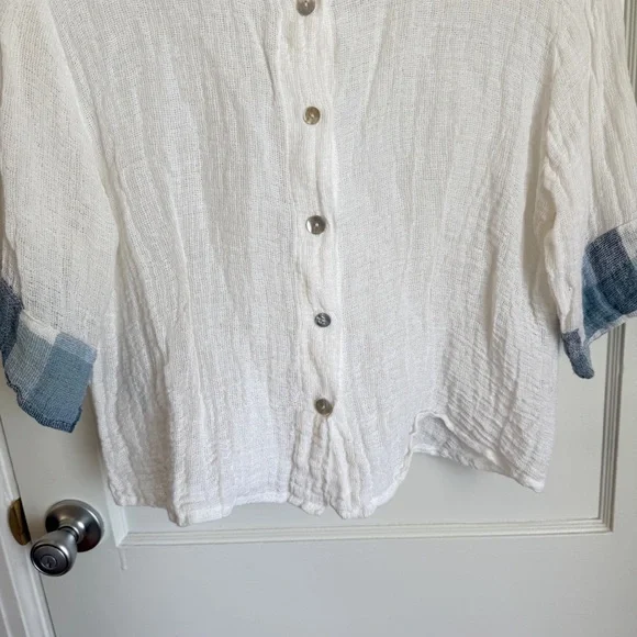 Marilu White Linen Button Up Sheer Blouse With Blue Accents - Picture 5 of 9